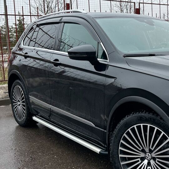 VL-Tuning Дефлекторы окон на Volkswagen Tiguan II '15- (накладные)