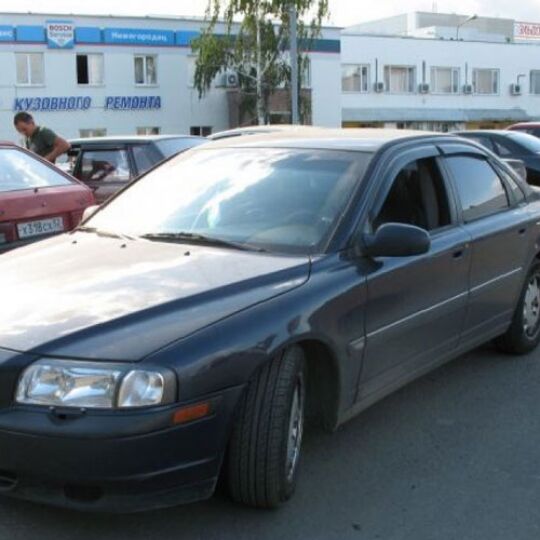 COBRA TUNING Дефлекторы окон на Volvo S80 TS '98-06 (накладные) COBRA TUNING Дефлекторы окон на Volvo S80 TS '98-06 (накладные)