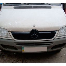 Flyplast Зимняя накладка на решетку радиатора Mercedes-Benz Sprinter (W901-905) '02-06 верхняя (глянцевая)