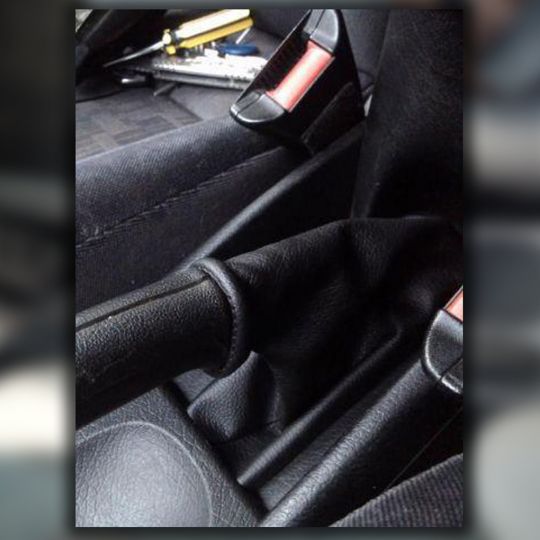 Orticar Чехол ручника Opel Omega B '94-03 (Черный кожзам)