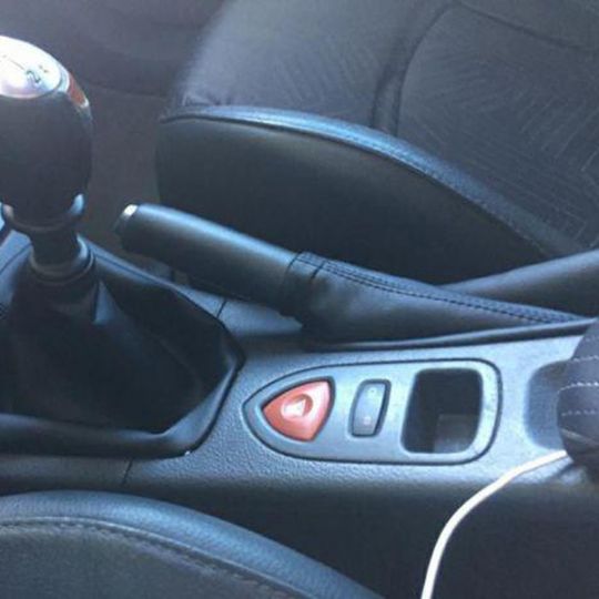 Orticar Чехол ручника Renault Laguna II '01-07 (Черный кожзам)