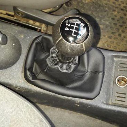 Orticar Чехол ручки КПП Opel Combo C '01-11 (Черный кожзам)