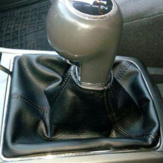 Orticar Чехол ручки КПП Opel Astra H '04-10 (Черный кожзам)