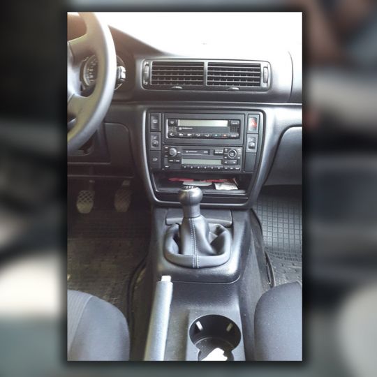 Orticar Чехол ручки КПП Volkswagen Golf III '91-98 (Черный кожзам) Orticar Чехол ручки КПП Volkswagen Golf III '91-98 (Черный кожзам)