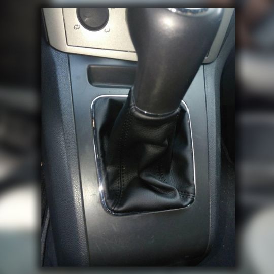 Orticar Чехол ручки КПП Opel Zafira B '05-11 (Черный кожзам)