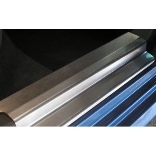 NataNiko Накладки на пороги для Chevrolet Lacetti '02-11 (Premium+carbon к-кт 4 шт.) NataNiko Накладки на пороги для Chevrolet Lacetti '02-11 (Premium+carbon к-кт 4 шт.)