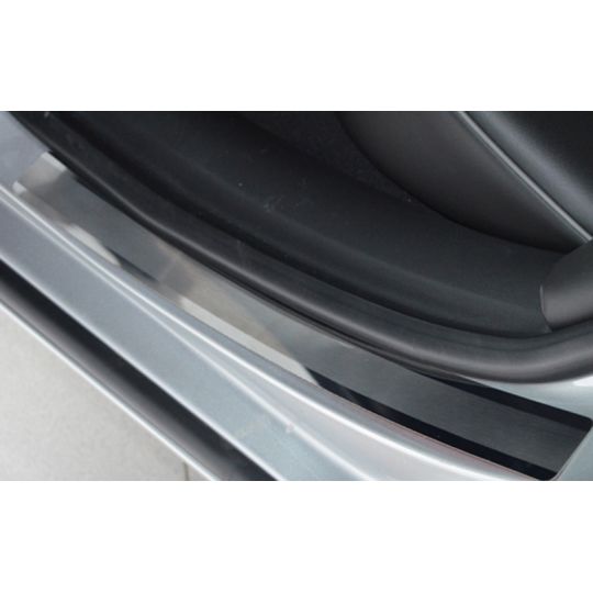 NataNiko Накладки на пороги для Chevrolet Malibu '12- (Premium+carbon к-кт 4 шт.)