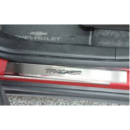 NataNiko Накладки на пороги для Chevrolet Tracker '13- (Premium к-кт 4 шт.)