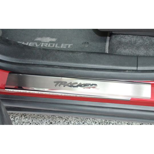 NataNiko Накладки на пороги для Chevrolet Tracker '13- (Premium к-кт 4 шт.)