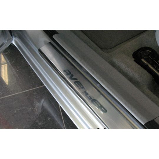 NataNiko Накладки на пороги для Dodge Avenger II '07-14 (Standart к-кт 4 шт.) NataNiko Накладки на пороги для Dodge Avenger II '07-14 (Standart к-кт 4 шт.)