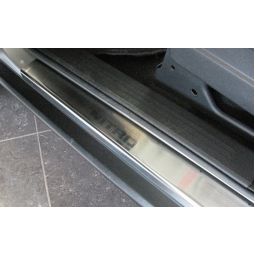 NataNiko Накладки на пороги для Dodge Nitro '06-11 (Premium к-кт 4 шт.)