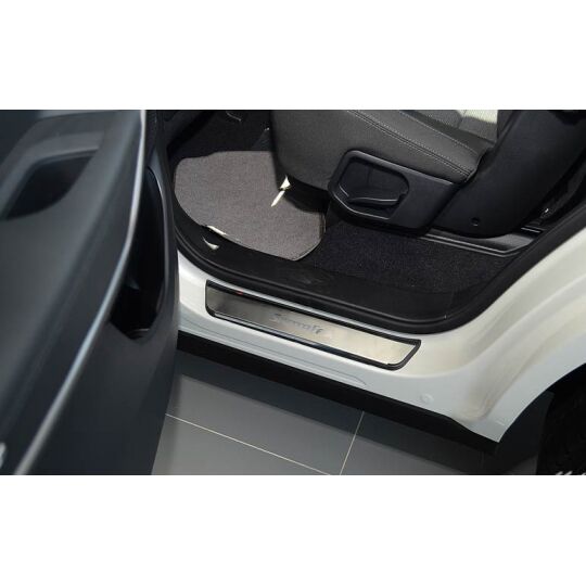 NataNiko Накладки на пороги для Hyundai Grand Santa Fe III '12- (Premium+carbon к-кт 4 шт.) NataNiko Накладки на пороги для Hyundai Grand Santa Fe III '12- (Premium+carbon к-кт 4 шт.)