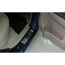 NataNiko Накладки на пороги для Hyundai Accent (MC) '06-10 5d (Premium к-кт 4 шт.)
