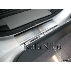 NataNiko Накладки на пороги для Jeep Grand Cherokee (WK) III '05-10 (Premium+carbon к-кт 4 шт.)