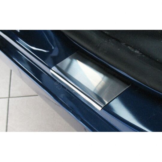 NataNiko Накладки на пороги для Renault Megane III 4/5D '08-15 (Premium+carbon к-кт 4 шт.)