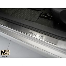 NataNiko Накладки на пороги для Toyota Auris I '07-12 хэтчбек 5d (Premium к-кт 4 шт.)