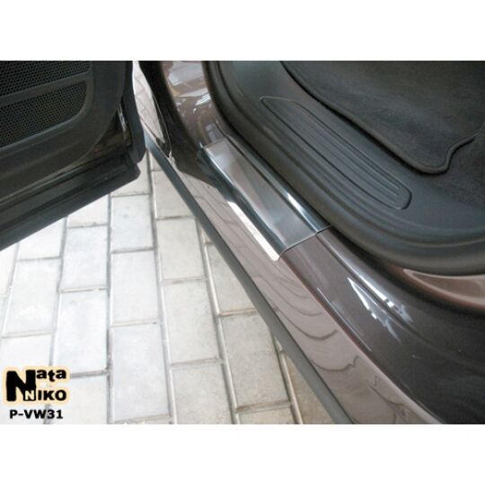 NataNiko Накладки на пороги для Volkswagen Touareg II '10-18 (Standart к-кт 4 шт.) NataNiko Накладки на пороги для Volkswagen Touareg II '10-18 (Standart к-кт 4 шт.)