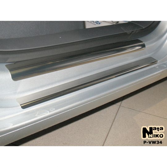 NataNiko Накладки на пороги для Volkswagen Touran II '10- (Premium+carbon к-кт 8 шт.) NataNiko Накладки на пороги для Volkswagen Touran II '10- (Premium+carbon к-кт 8 шт.)