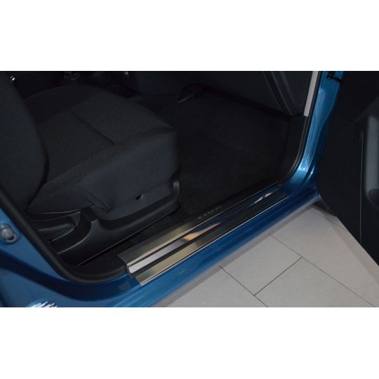 NataNiko Накладки на пороги для ЗАЗ Vida (Standart к-кт 6 шт.) NataNiko Накладки на пороги для ЗАЗ Vida (Standart к-кт 6 шт.)