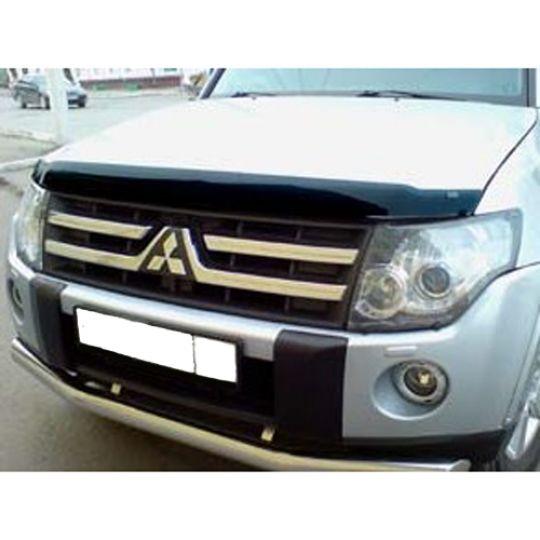 SIM Mitsubishi Pajero IV '06- Дефлектор капота "мухобойка" (темный) SIM Mitsubishi Pajero IV '06- Дефлектор капота "мухобойка" (темный)