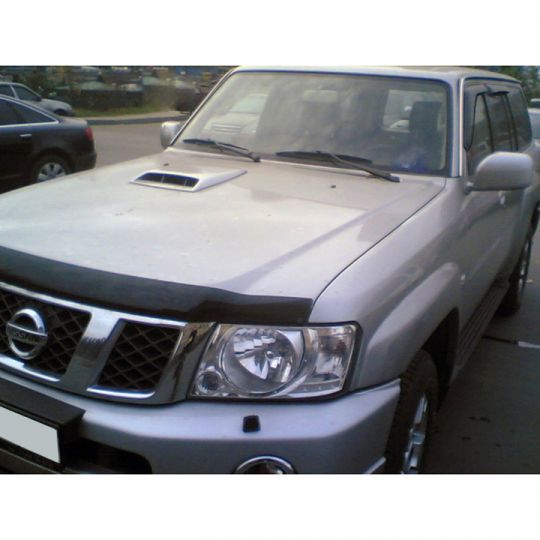 SIM Nissan Patrol (Y61) '04-13 Дефлектор капота "мухобойка" (темный)