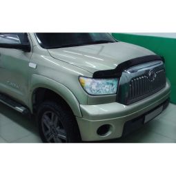 SIM Toyota Tundra II '07-13 Дефлектор капота "мухобойка" (темный)
