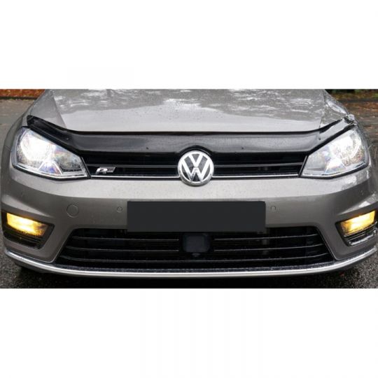 SIM Volkswagen Golf VII '12- Дефлектор капота "мухобойка" (темный) SIM Volkswagen Golf VII '12- Дефлектор капота "мухобойка" (темный)