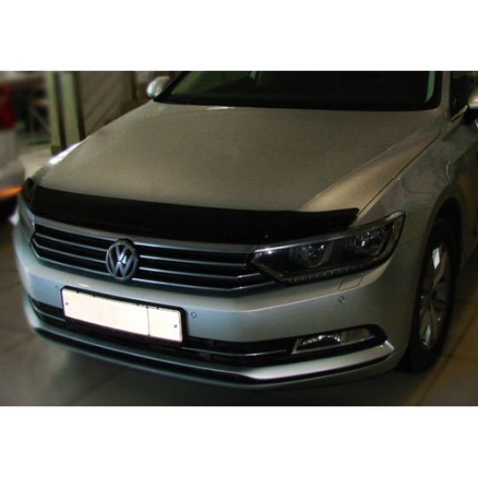 SIM Volkswagen Passat B8 '14- Дефлектор капота "мухобойка" (темный)