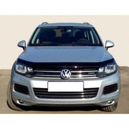 SIM Volkswagen Touareg II '10-18 Дефлектор капота "мухобойка" (темный)
