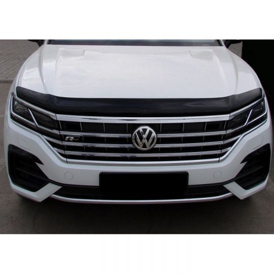 SIM Volkswagen Touareg III '18- Дефлектор капота "мухобойка" (темный)