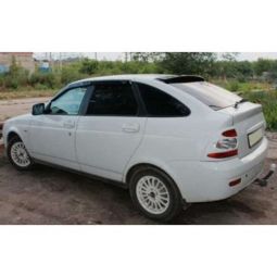 ANV air Козырек заднего стекла на ВАЗ Приора 2172 хэтчбек (на скотче) ANV air Козырек заднего стекла на ВАЗ Приора 2172 хэтчбек (на скотче)