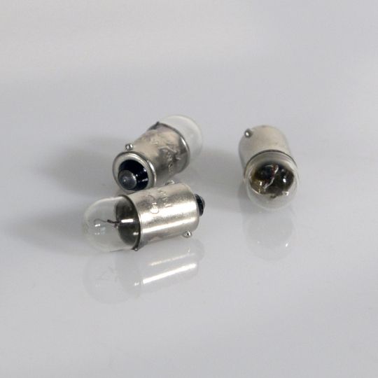 GOODYEAR Лампа накаливания автомобильная T4W 12V 4W BA9s (коробка: 10 шт.) GOODYEAR Лампа накаливания автомобильная T4W 12V 4W BA9s (коробка: 10 шт.)