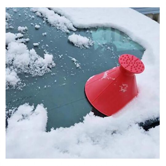 Cкребок для очистки стекла автомобиля от снега и льда